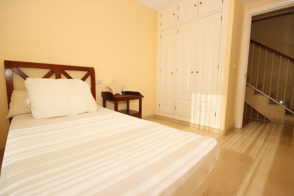 4 Bed Townhouse for sale in El Rosario Costa Del Sol, Málaga, Spain