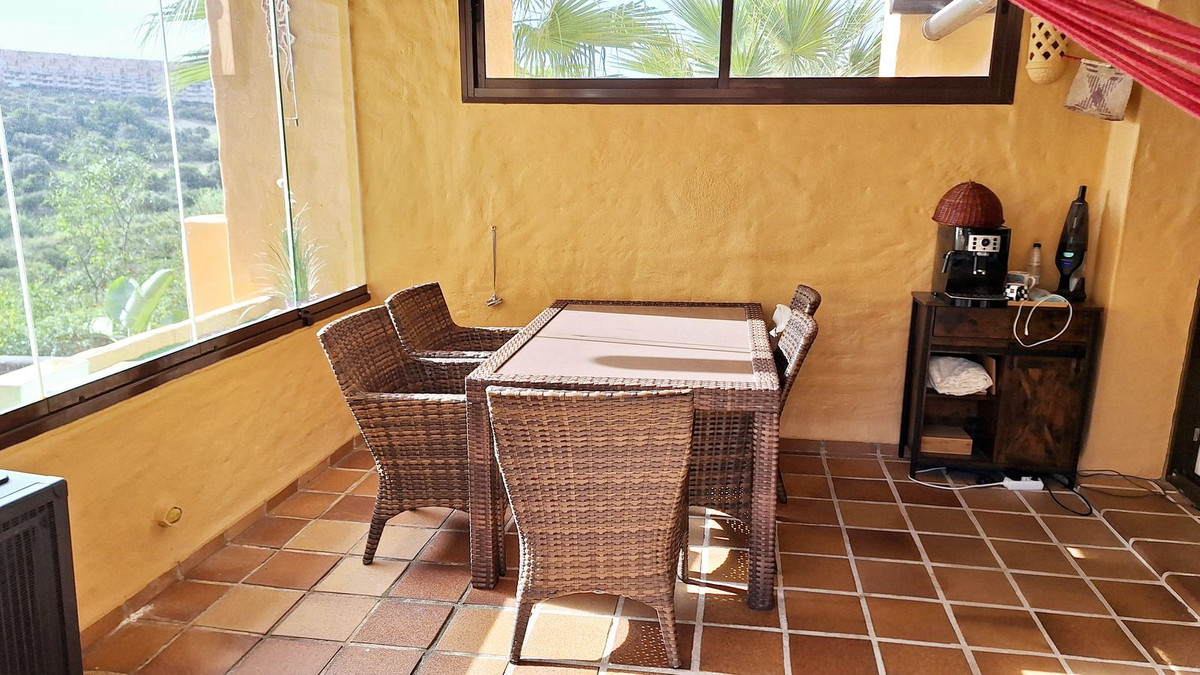 3 Bed Apartment for sale in La Duquesa Costa Del Sol, Málaga, Spain