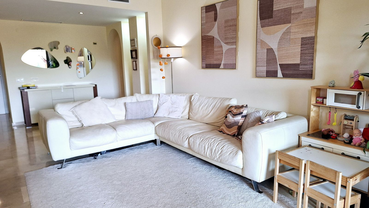 3 Bed Apartment for sale in La Duquesa Costa Del Sol, Málaga, Spain