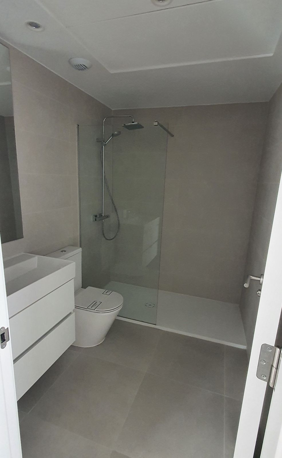 2 Bed Apartment for sale in Estepona Costa Del Sol, Málaga, Spain