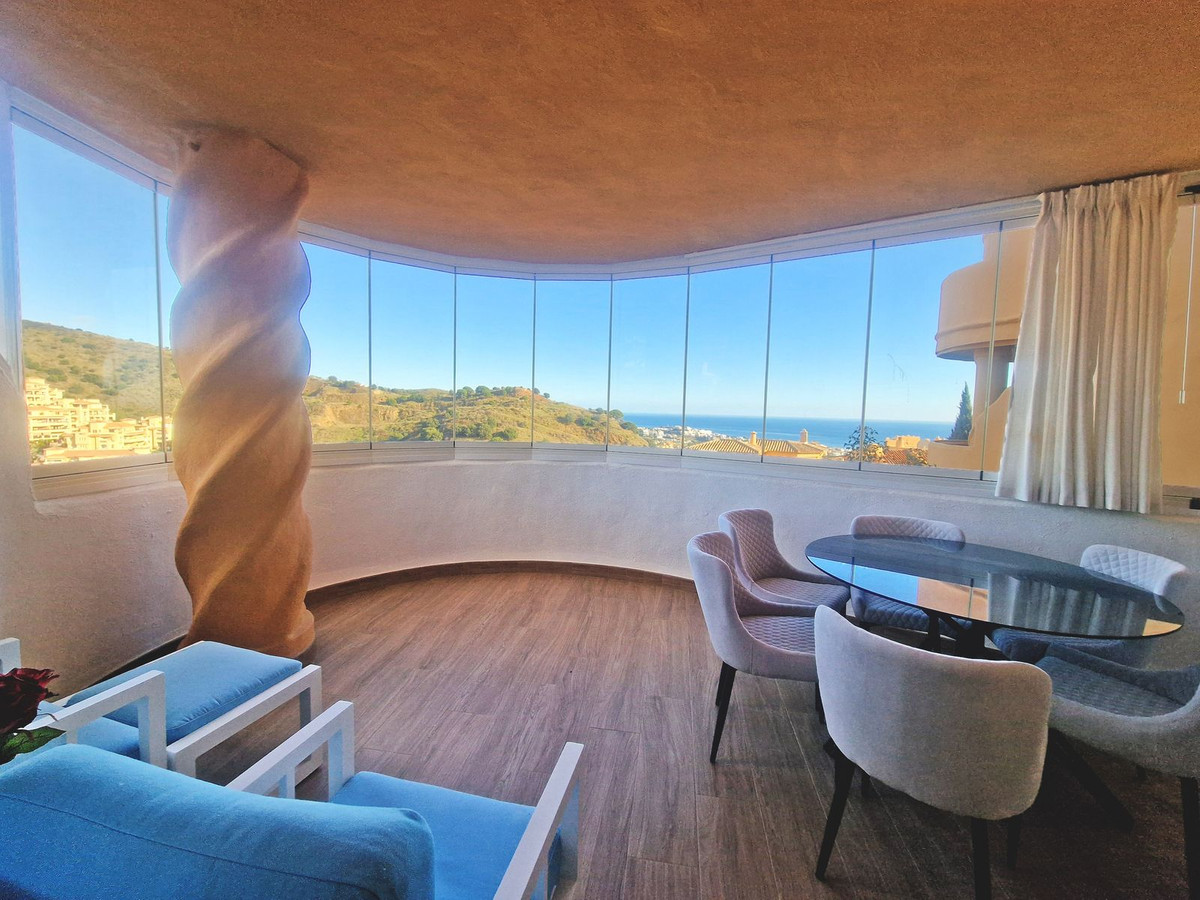 3 Bed Apartment for sale in Calahonda Costa Del Sol, Málaga, Spain