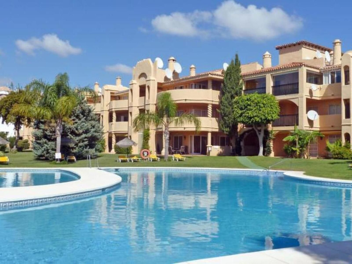 3 Bed Apartment for sale in Calahonda Costa Del Sol, Málaga, Spain