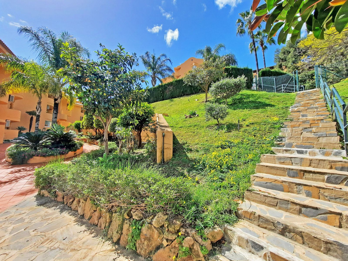 3 Bed Apartment for sale in Calahonda Costa Del Sol, Málaga, Spain