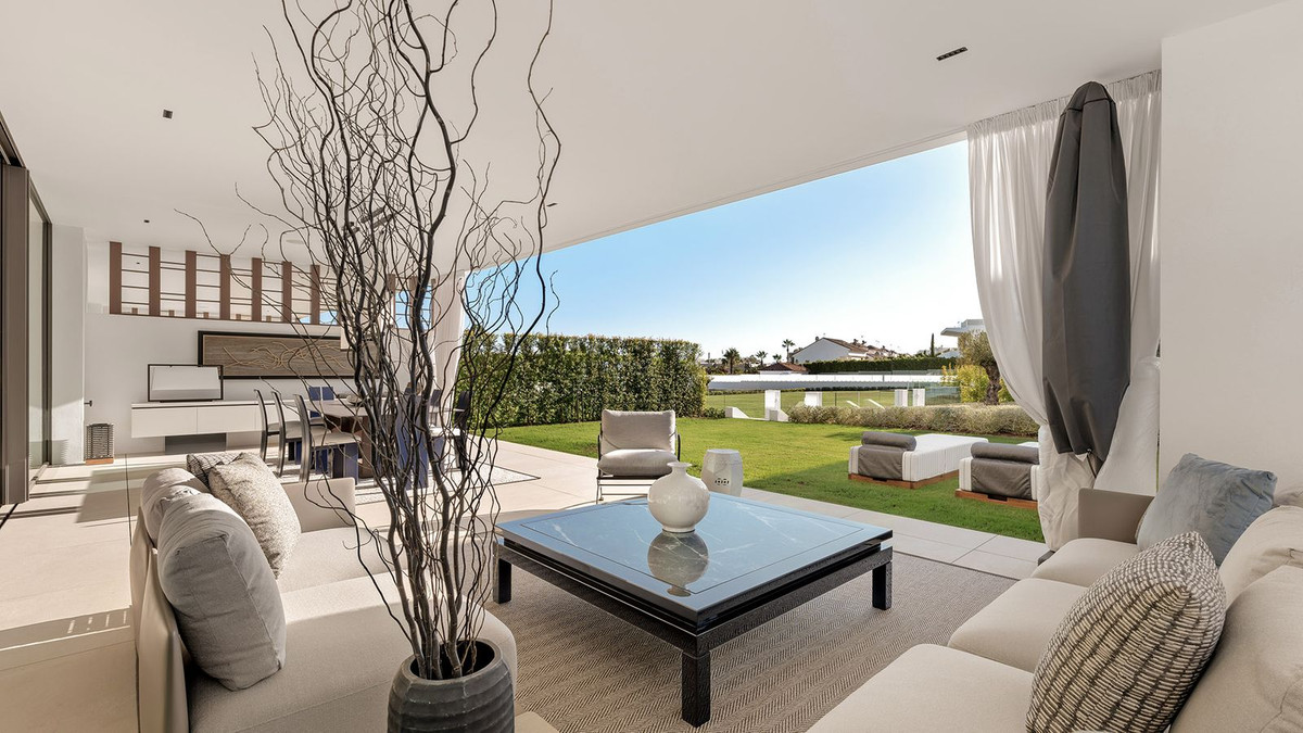 Se vende Pareada de 4 dormitorios en Costa Del Sol, Málaga, España
