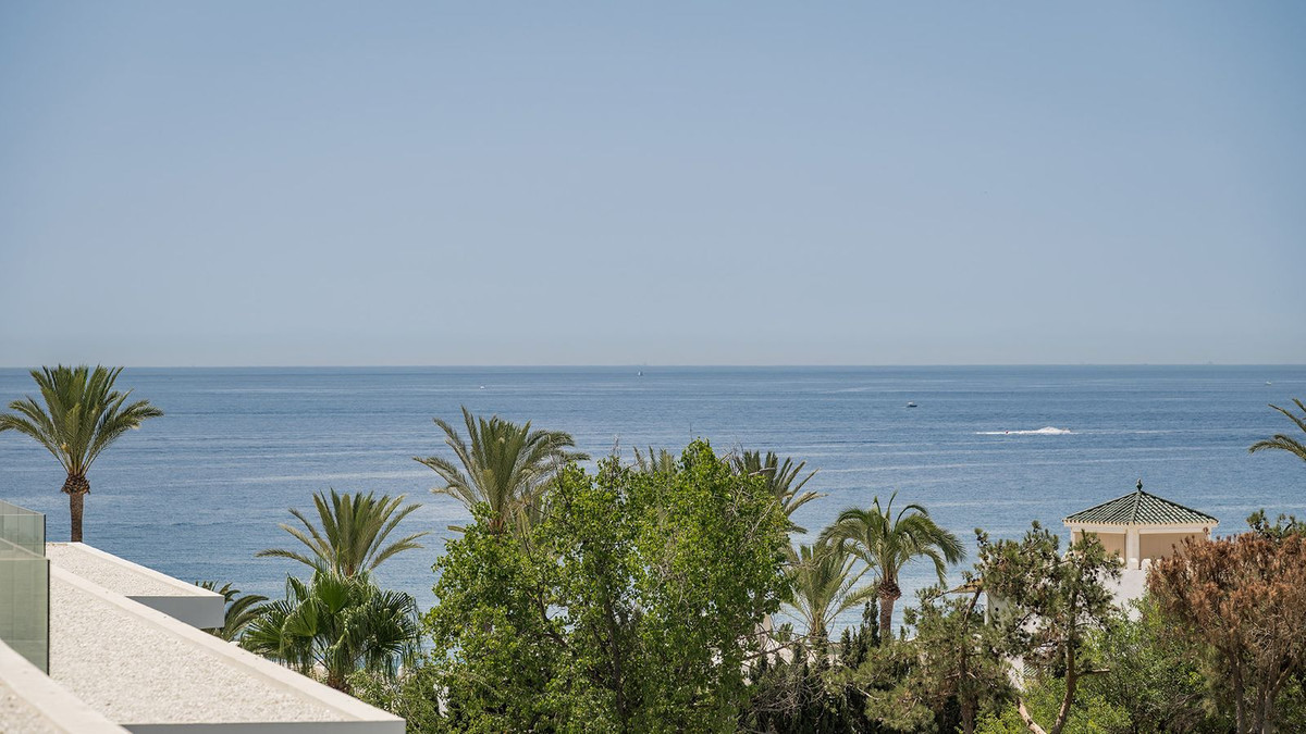 Se vende Pareada de 4 dormitorios en Costa Del Sol, Málaga, España