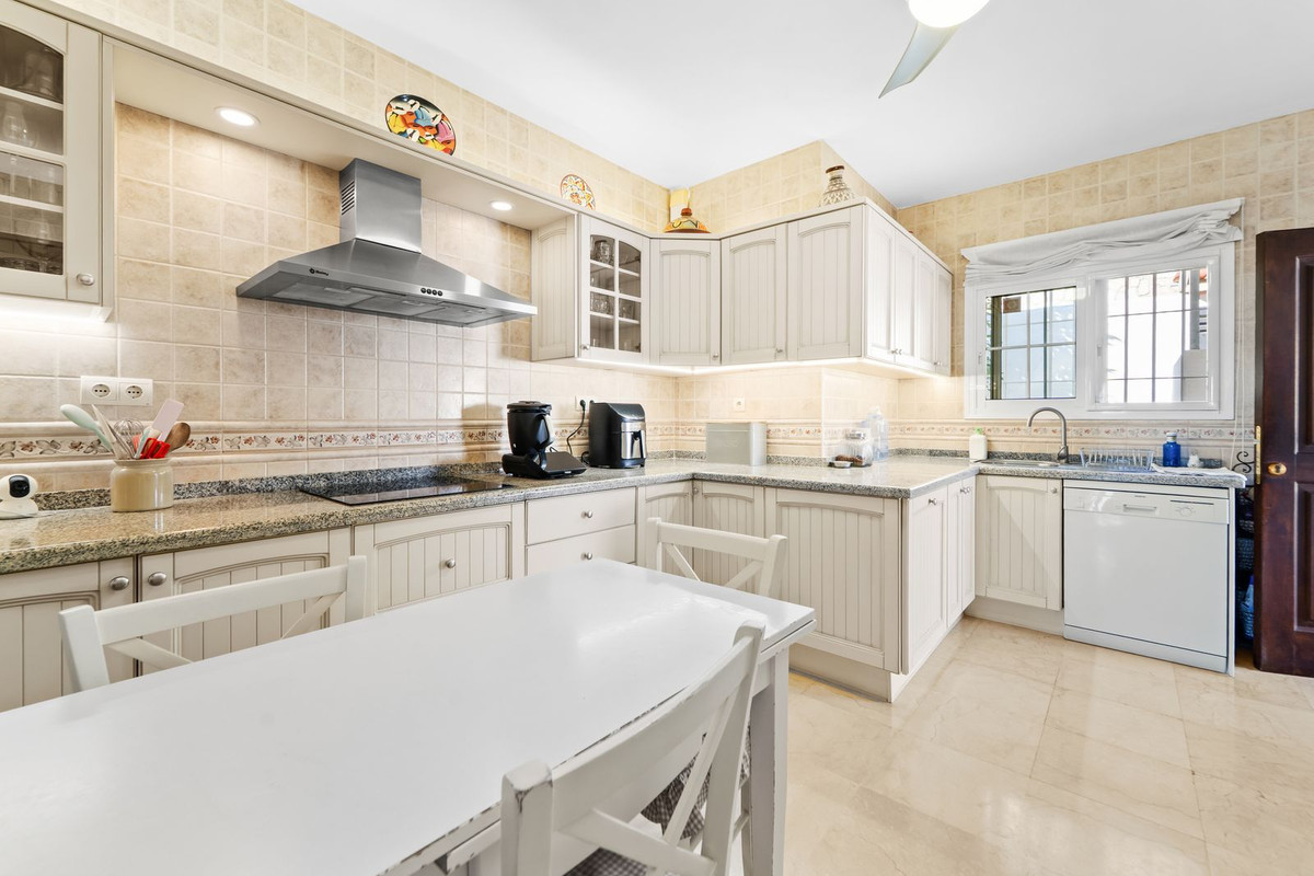 4 Bed Townhouse for sale in Mijas Costa Del Sol, Málaga, Spain