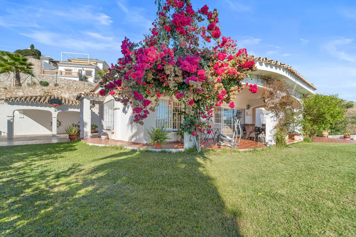 4 Bed Townhouse for sale in Mijas Costa Del Sol, Málaga, Spain