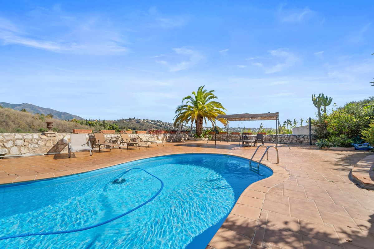 4 Bed Townhouse for sale in Mijas Costa Del Sol, Málaga, Spain