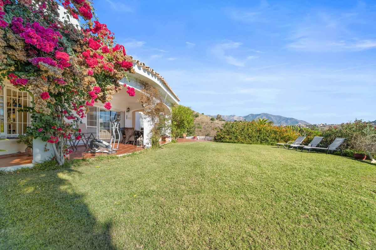 4 Bed Townhouse for sale in Mijas Costa Del Sol, Málaga, Spain