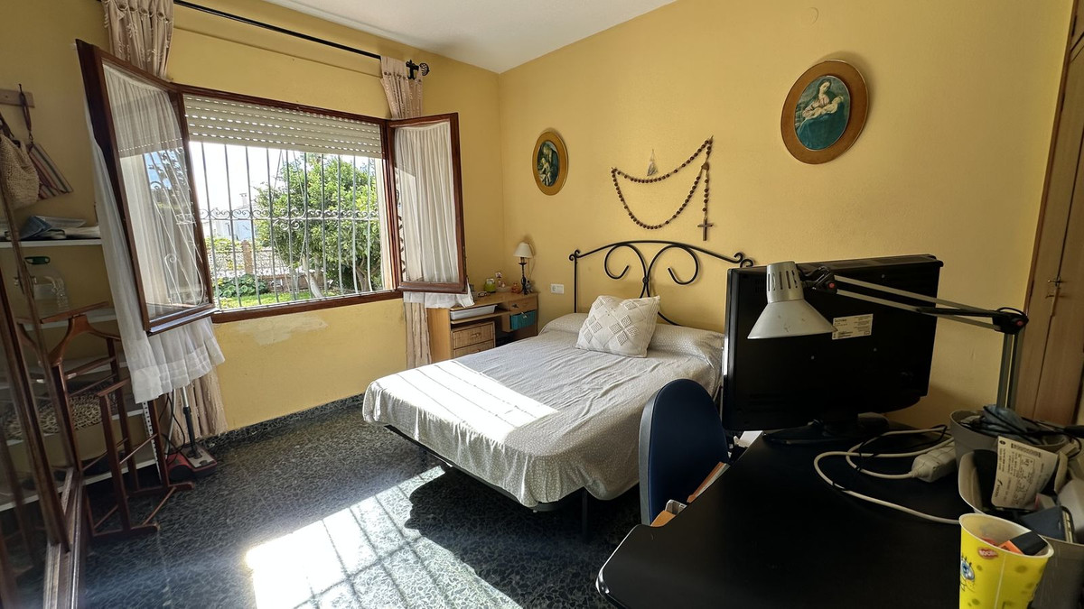 4 Bed Townhouse for sale in Rincón De La Victoria Costa Del Sol East, Málaga, Spain