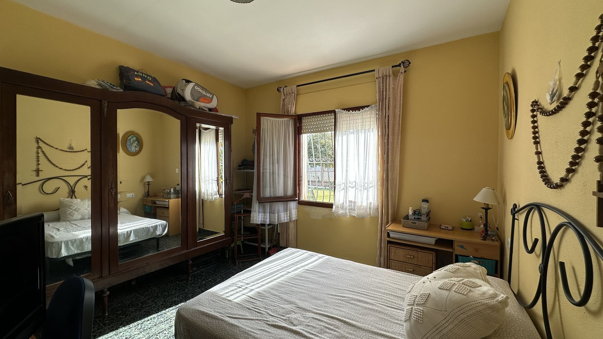 4 Bed Townhouse for sale in Rincón De La Victoria Costa Del Sol East, Málaga, Spain