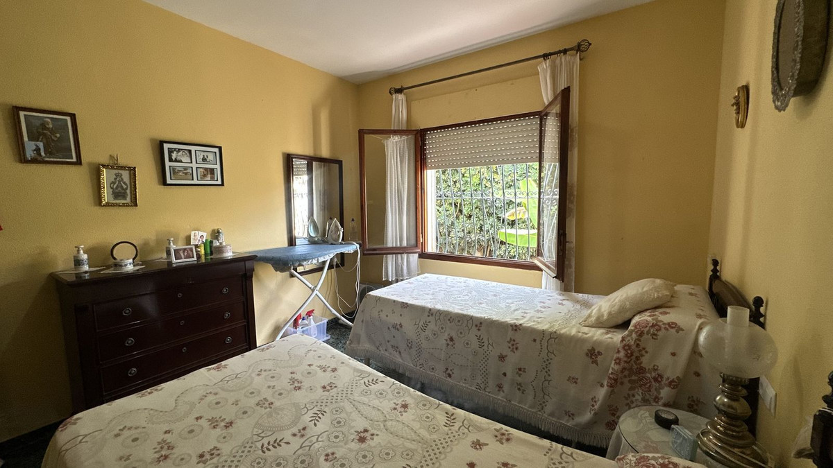 4 Bed Townhouse for sale in Rincón De La Victoria Costa Del Sol East, Málaga, Spain