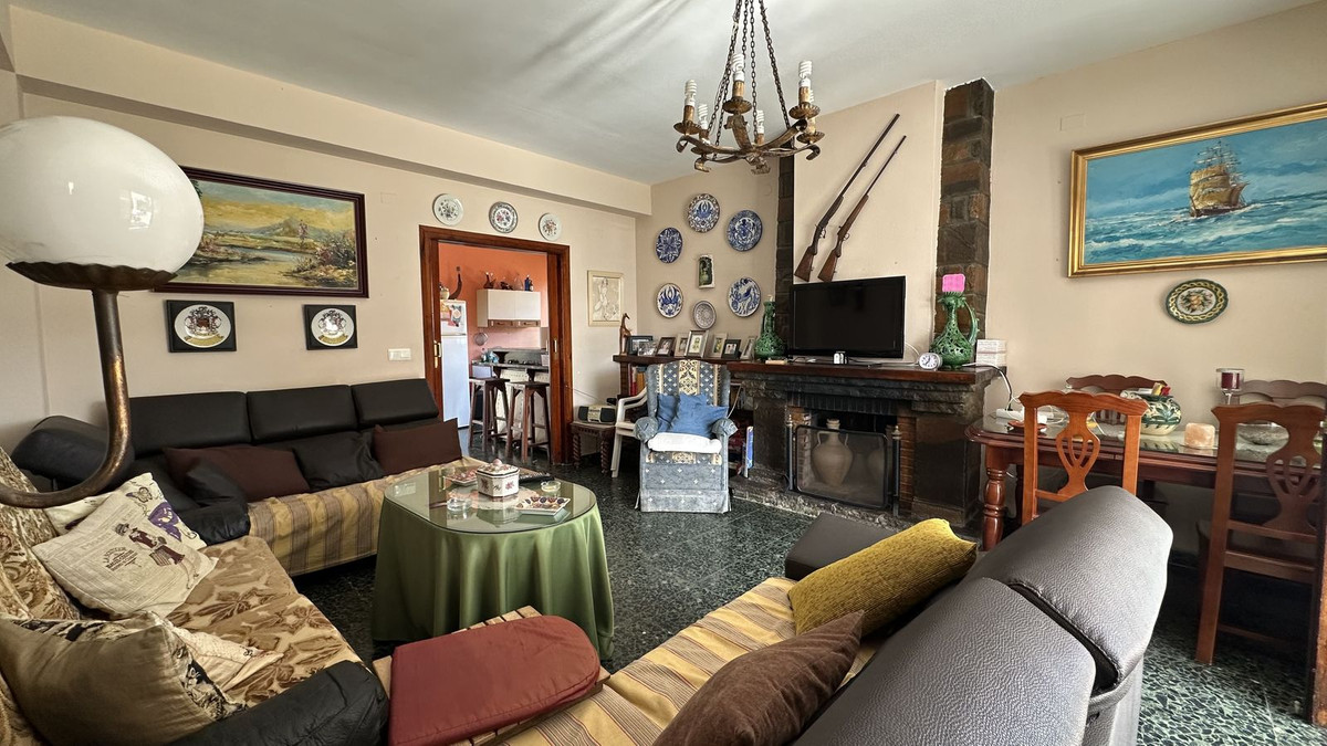 4 Bed Townhouse for sale in Rincón De La Victoria Costa Del Sol East, Málaga, Spain