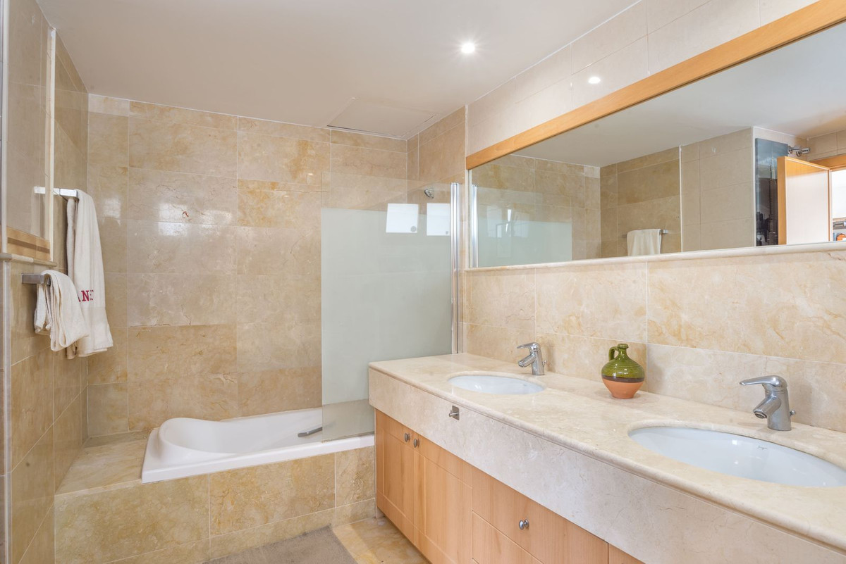 3 Bed Apartment for sale in Altos De Los Monteros Costa Del Sol, Málaga, Spain