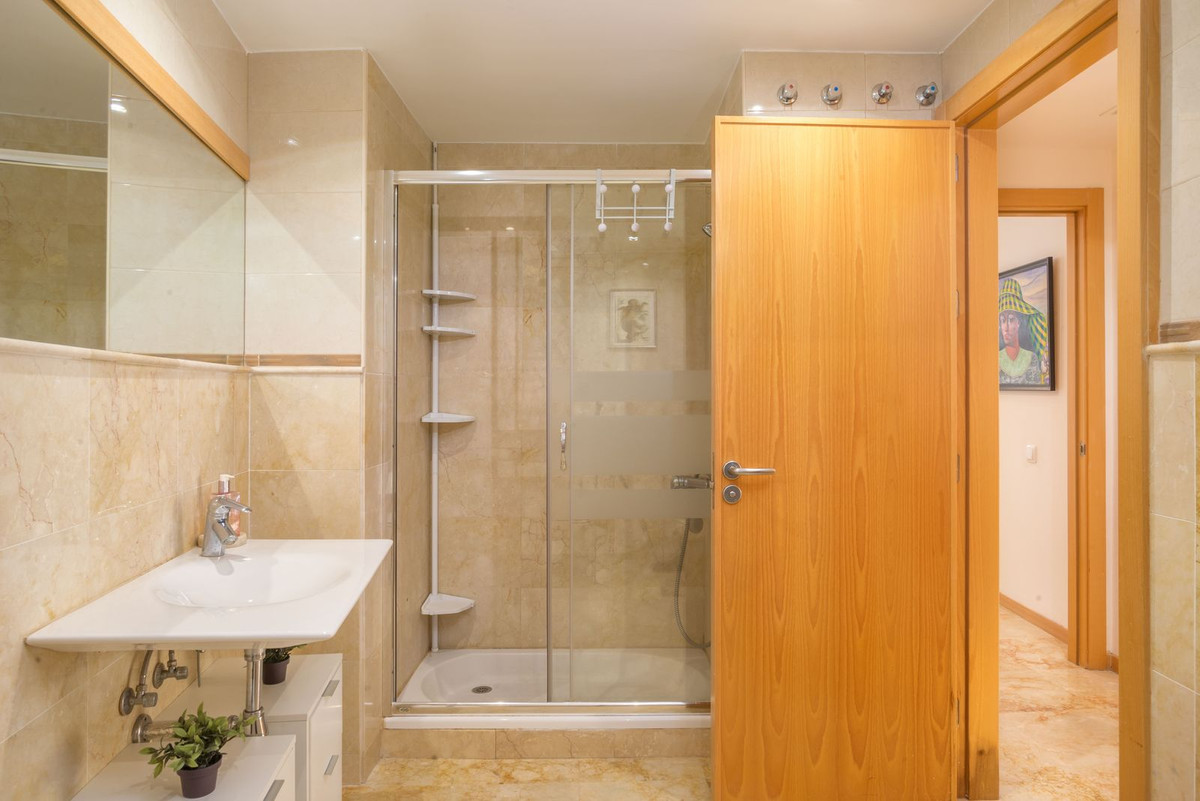 3 Bed Apartment for sale in Altos De Los Monteros Costa Del Sol, Málaga, Spain