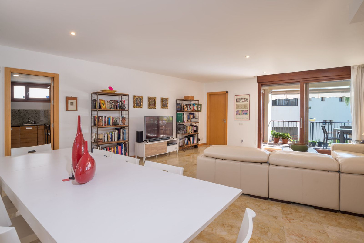 3 Bed Apartment for sale in Altos De Los Monteros Costa Del Sol, Málaga, Spain