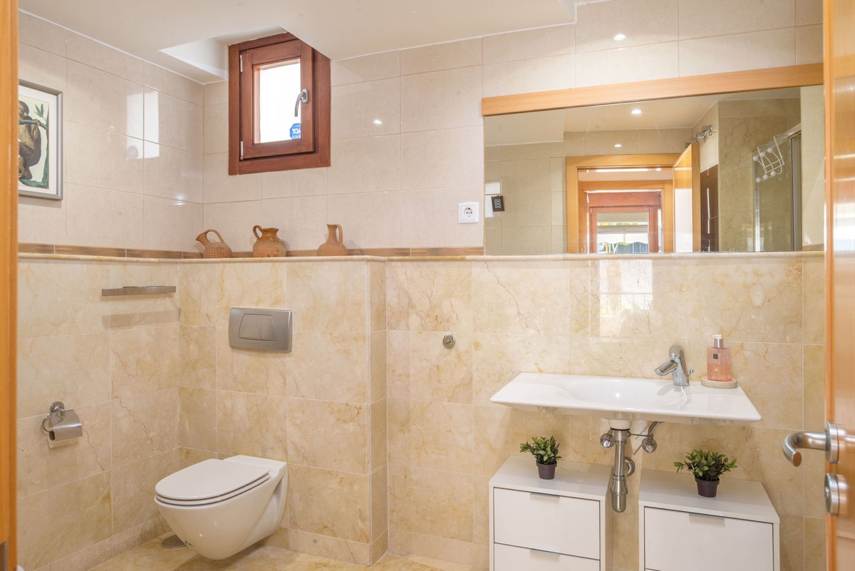 3 Bed Apartment for sale in Altos De Los Monteros Costa Del Sol, Málaga, Spain