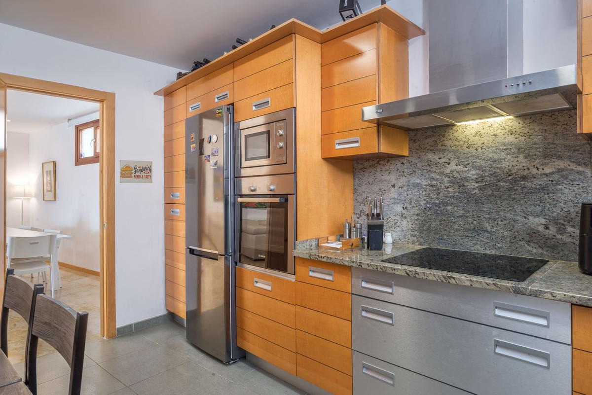 3 Bed Apartment for sale in Altos De Los Monteros Costa Del Sol, Málaga, Spain