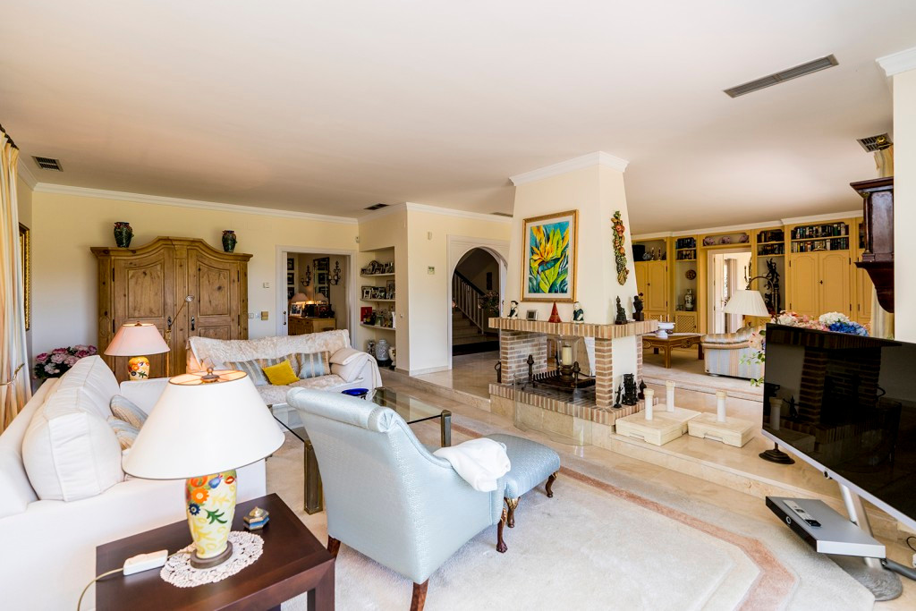4 Bed Townhouse for sale in Marbella Costa Del Sol, Málaga, Spain