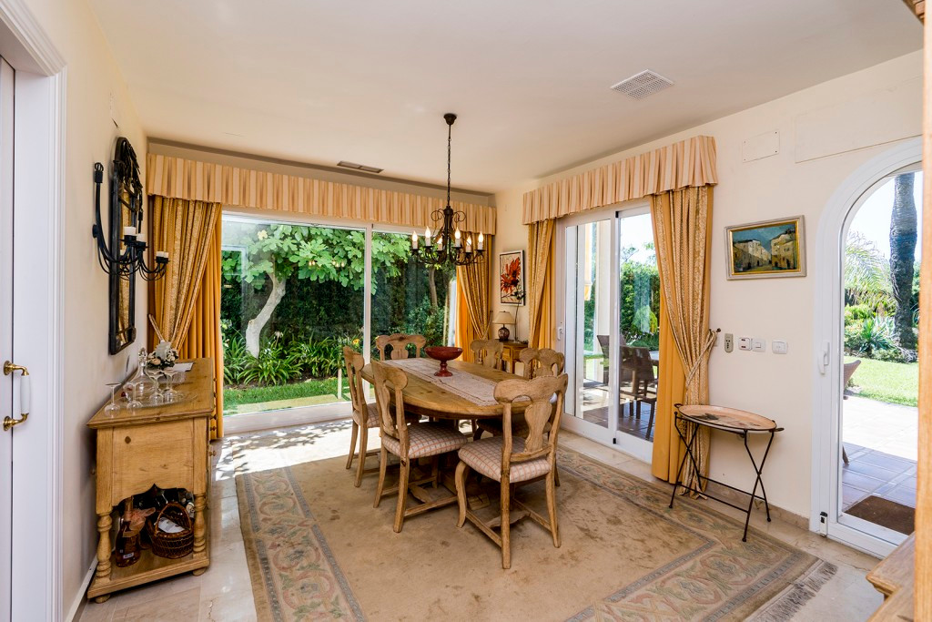 4 Bed Townhouse for sale in Marbella Costa Del Sol, Málaga, Spain