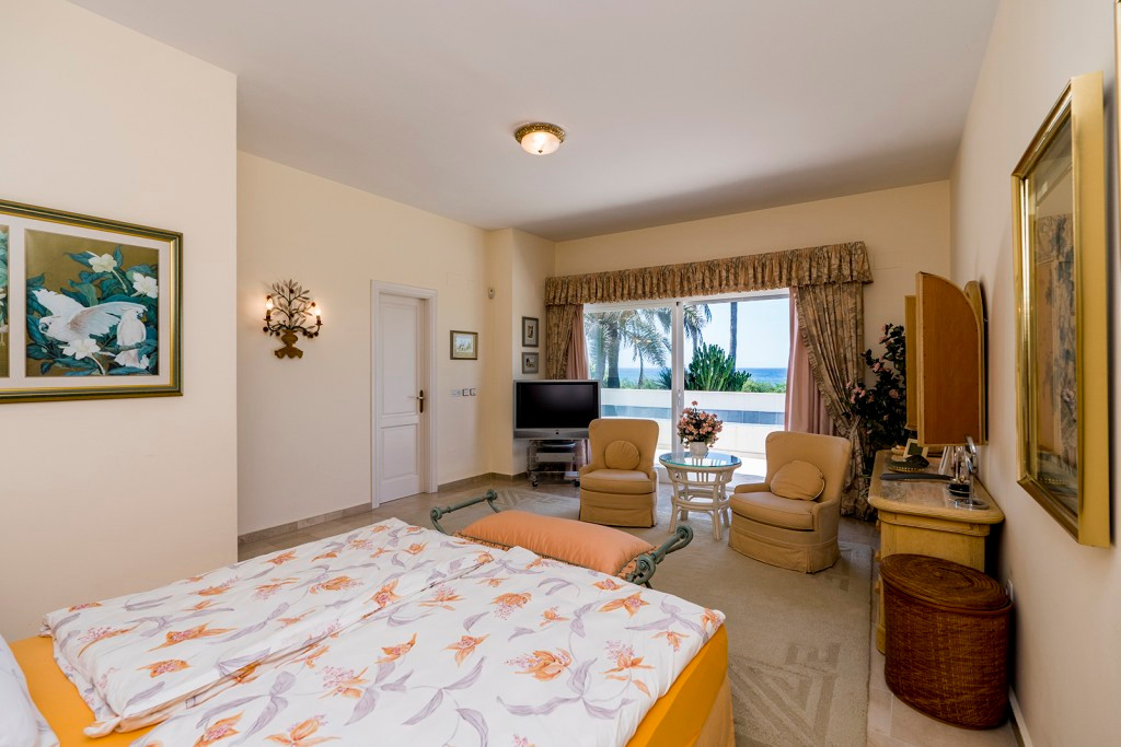 4 Bed Townhouse for sale in Marbella Costa Del Sol, Málaga, Spain