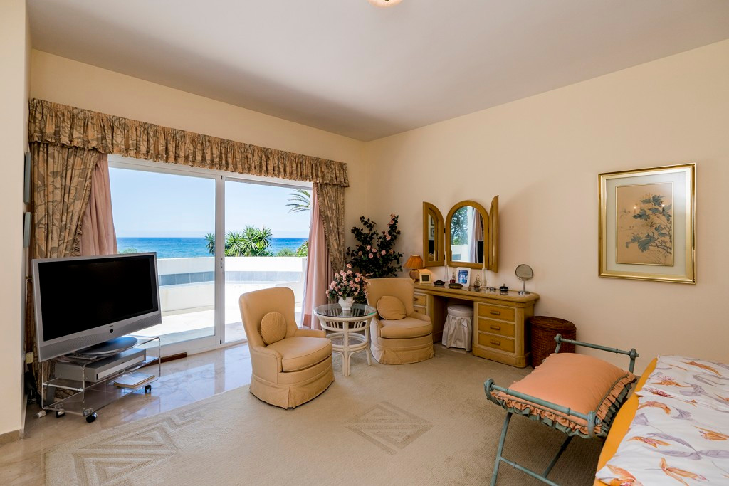 4 Bed Townhouse for sale in Marbella Costa Del Sol, Málaga, Spain