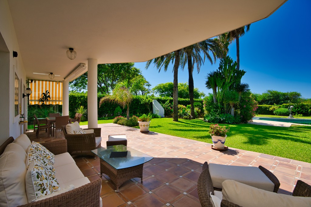 4 Bed Townhouse for sale in Marbella Costa Del Sol, Málaga, Spain