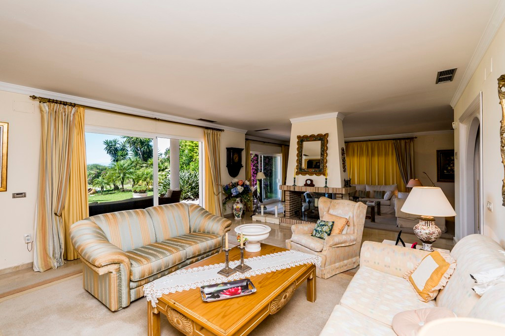 4 Bed Townhouse for sale in Marbella Costa Del Sol, Málaga, Spain