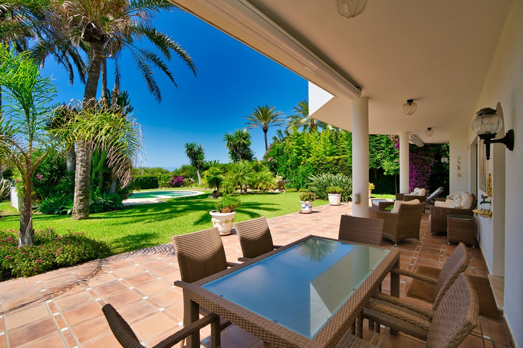 4 Bed Townhouse for sale in Marbella Costa Del Sol, Málaga, Spain