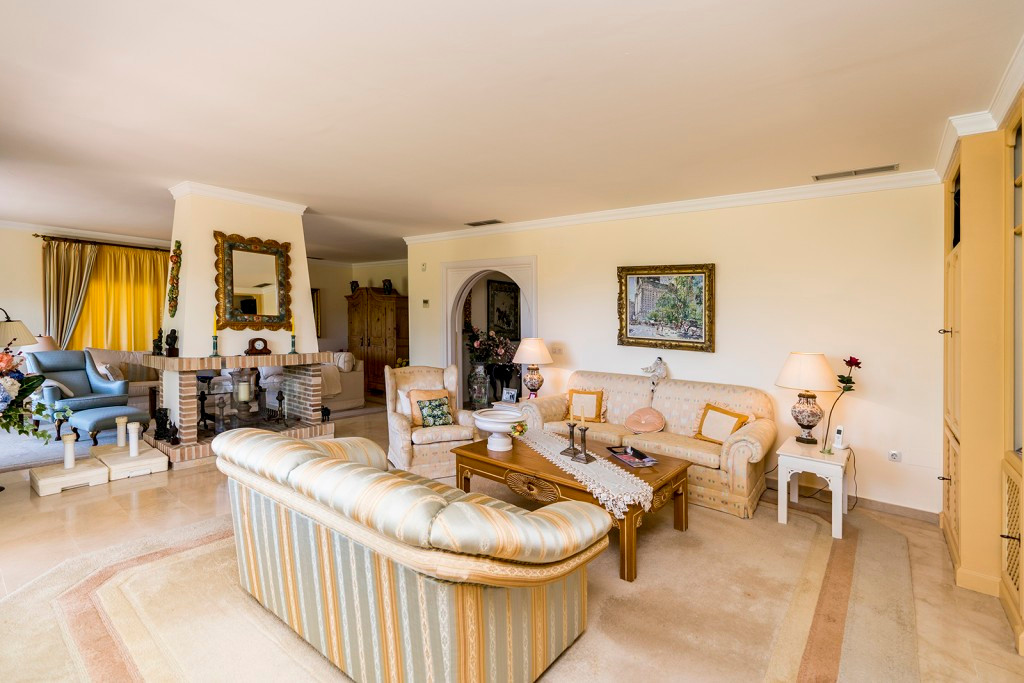 4 Bed Townhouse for sale in Marbella Costa Del Sol, Málaga, Spain