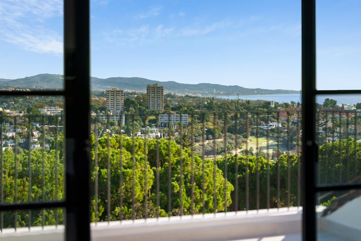 Se vende Villa - Chalet de 6 dormitorios en Costa Del Sol, Málaga, España