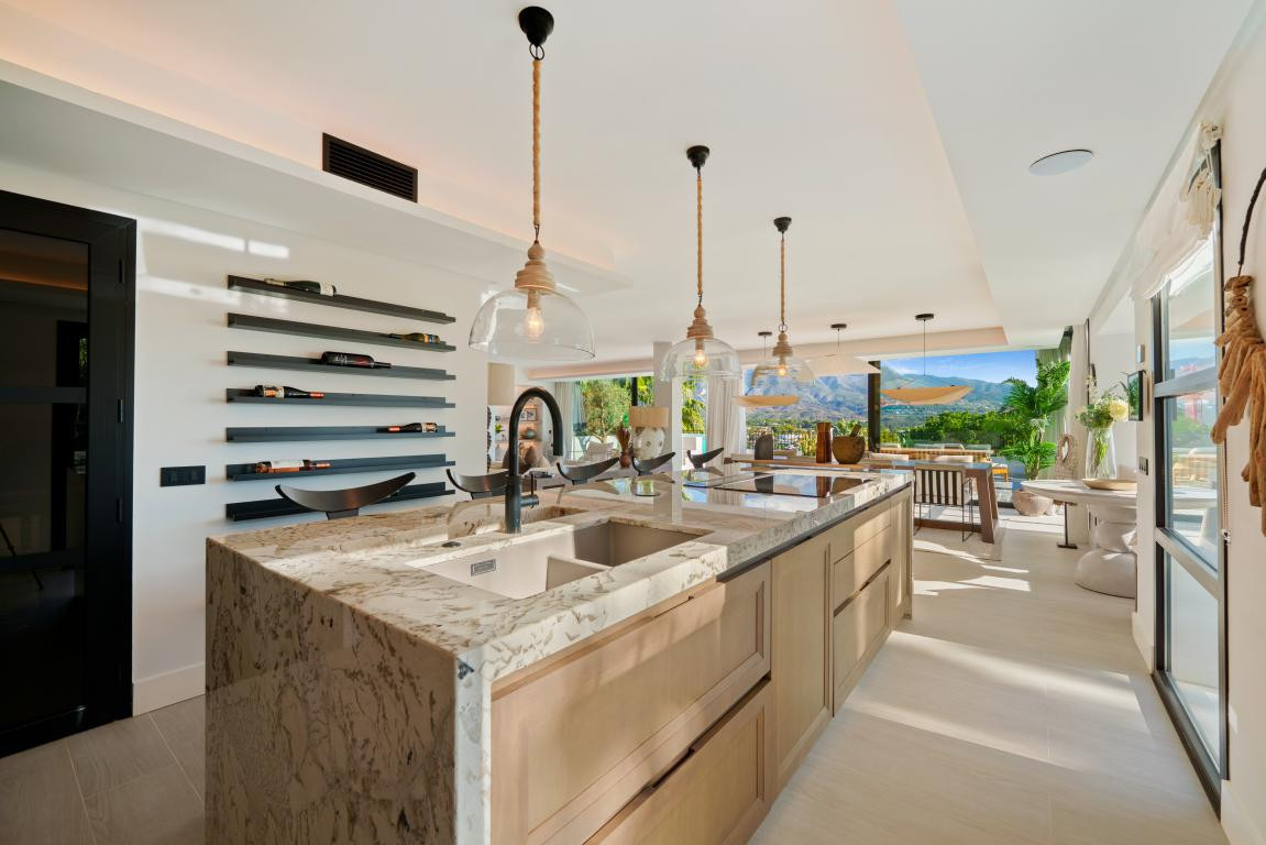 Se vende Villa - Chalet de 6 dormitorios en Costa Del Sol, Málaga, España
