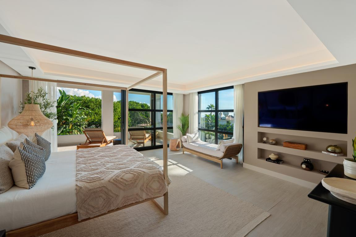Se vende Villa - Chalet de 6 dormitorios en Costa Del Sol, Málaga, España