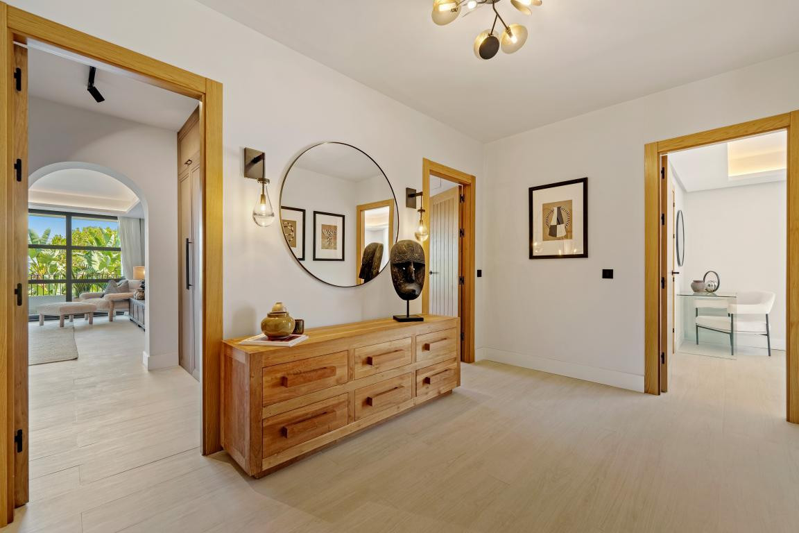 Se vende Villa - Chalet de 6 dormitorios en Costa Del Sol, Málaga, España