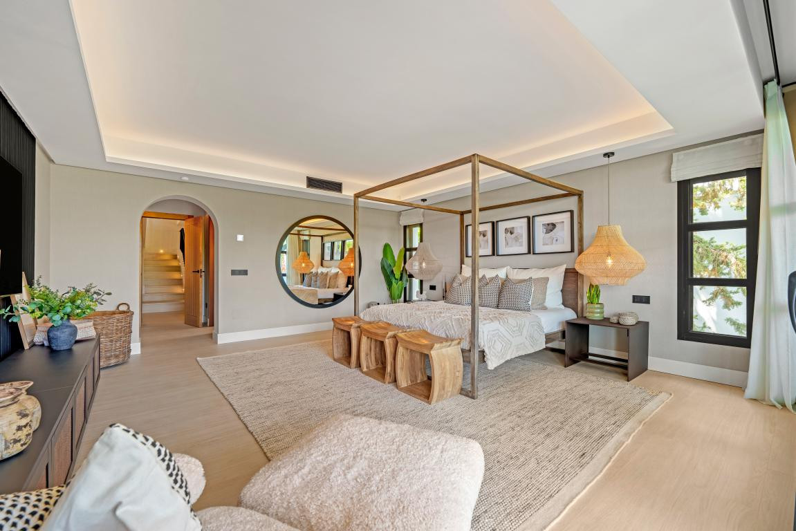 Se vende Villa - Chalet de 6 dormitorios en Costa Del Sol, Málaga, España