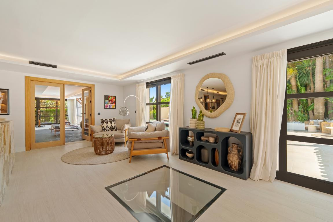 Se vende Villa - Chalet de 6 dormitorios en Costa Del Sol, Málaga, España