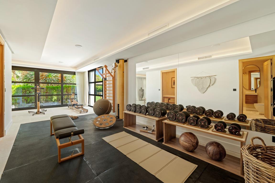 Se vende Villa - Chalet de 6 dormitorios en Costa Del Sol, Málaga, España