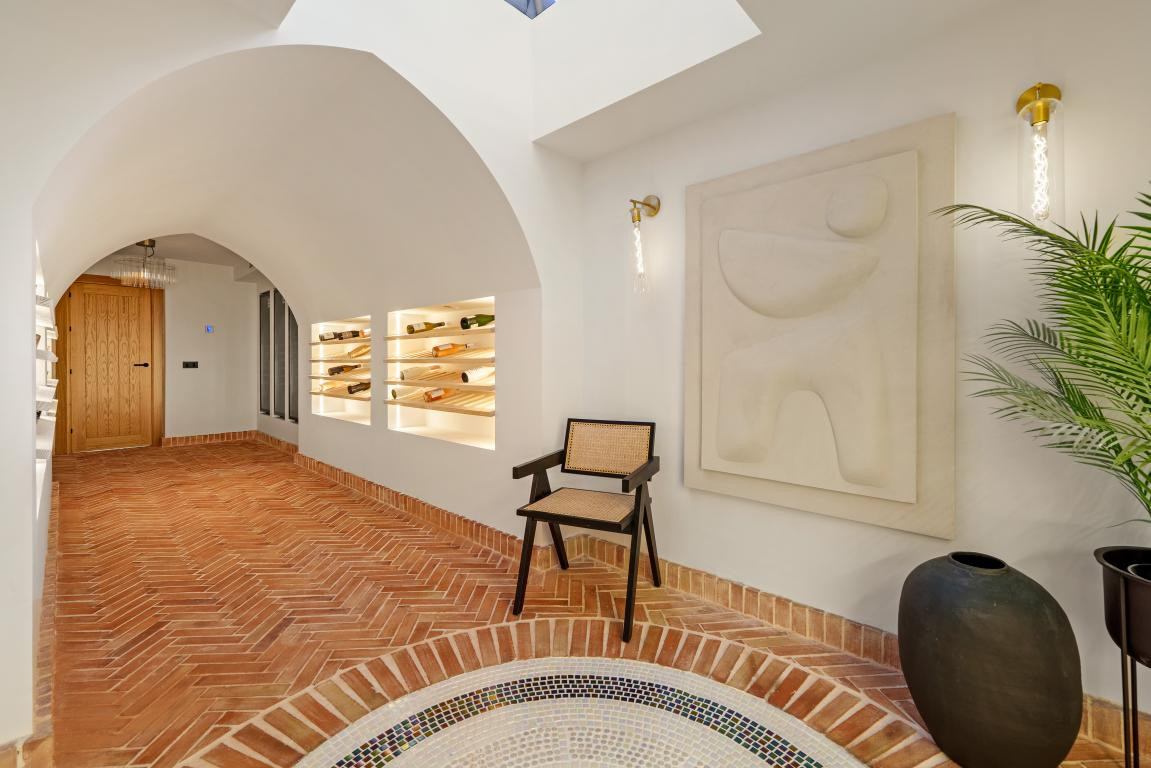 Se vende Villa - Chalet de 6 dormitorios en Costa Del Sol, Málaga, España