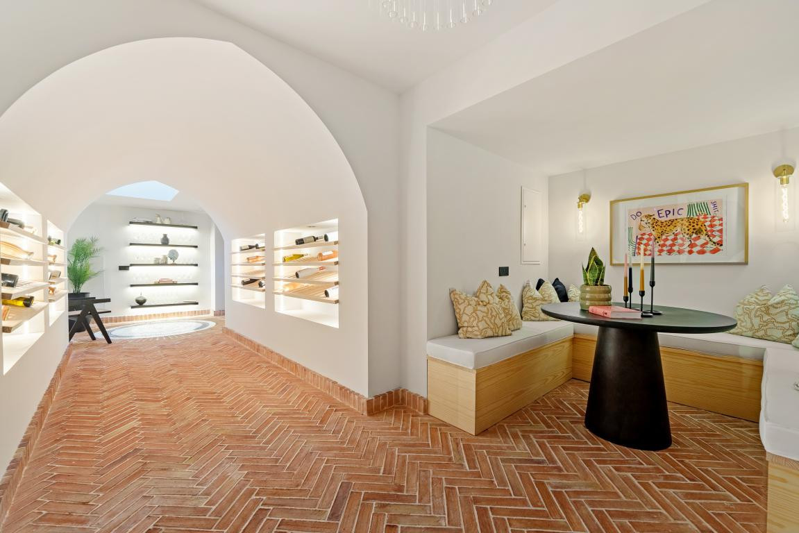 Se vende Villa - Chalet de 6 dormitorios en Costa Del Sol, Málaga, España