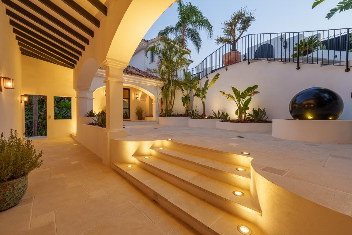 Se vende Villa - Chalet de 6 dormitorios en Costa Del Sol, Málaga, España