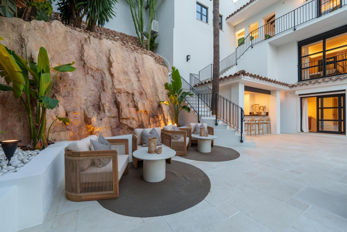 Se vende Villa - Chalet de 6 dormitorios en Costa Del Sol, Málaga, España
