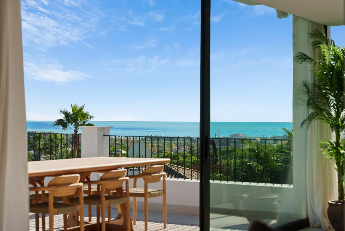 Se vende Villa - Chalet de 6 dormitorios en Costa Del Sol, Málaga, España