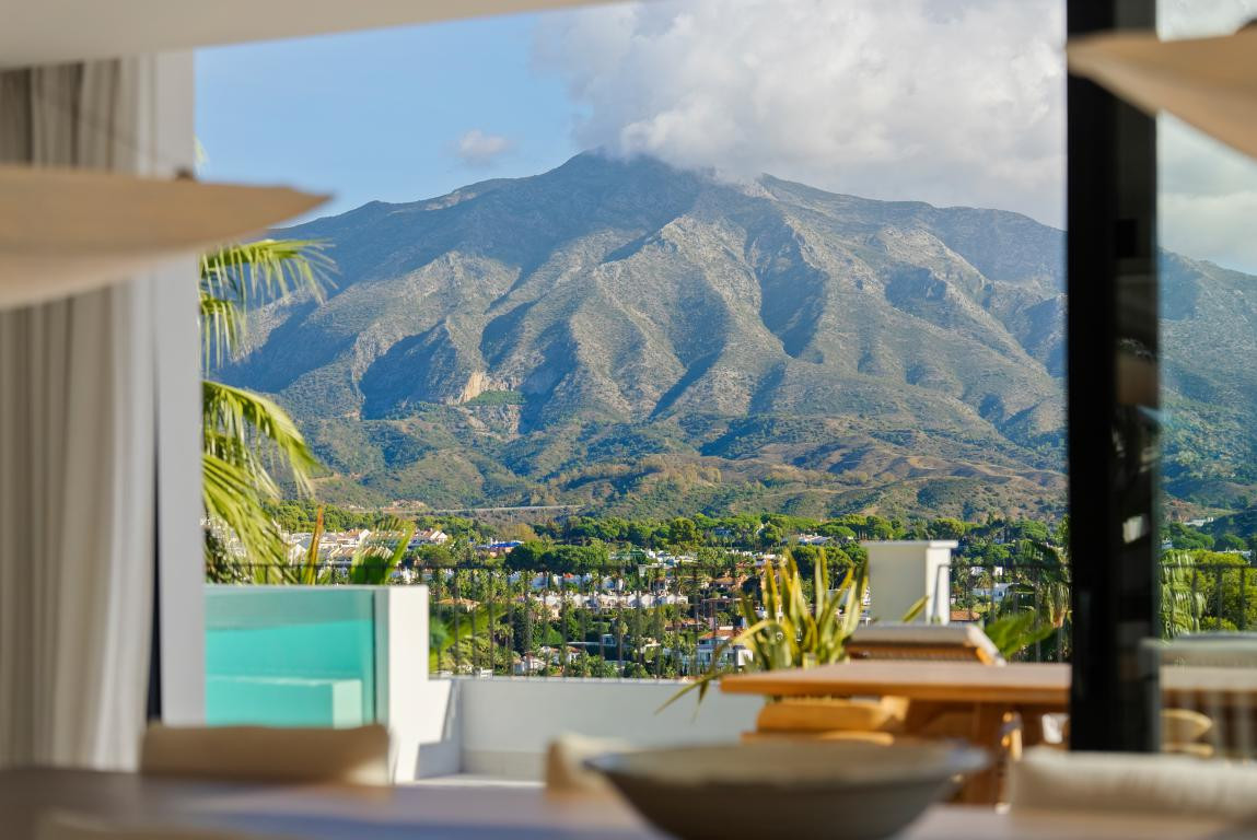 Se vende Villa - Chalet de 6 dormitorios en Costa Del Sol, Málaga, España