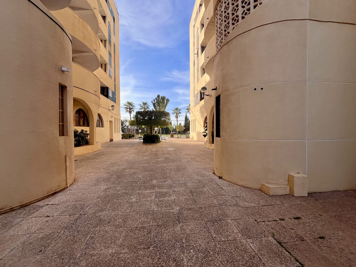 1 Bed Apartment for sale in Torrevieja Costa Blanca, Alicante, Spain