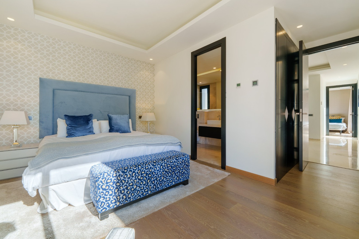 Se vende Villa - Chalet de 6 dormitorios en Costa Del Sol, Málaga, España