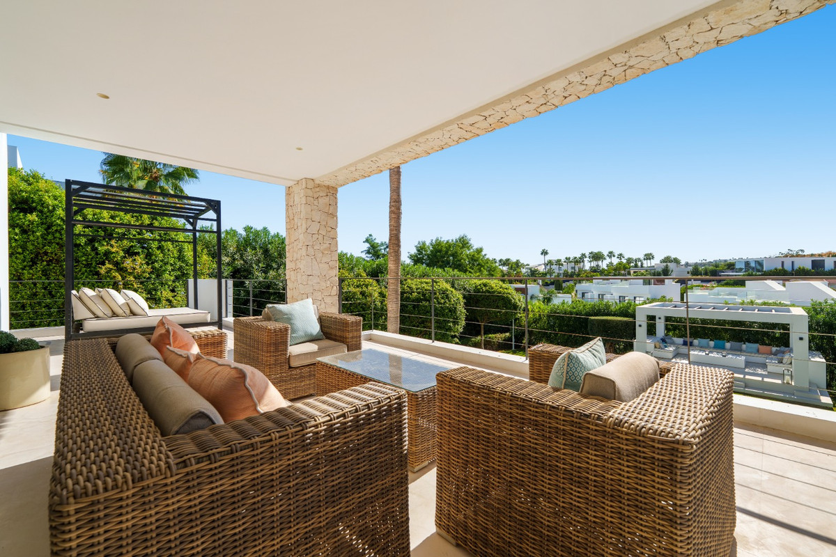 Se vende Villa - Chalet de 6 dormitorios en Costa Del Sol, Málaga, España