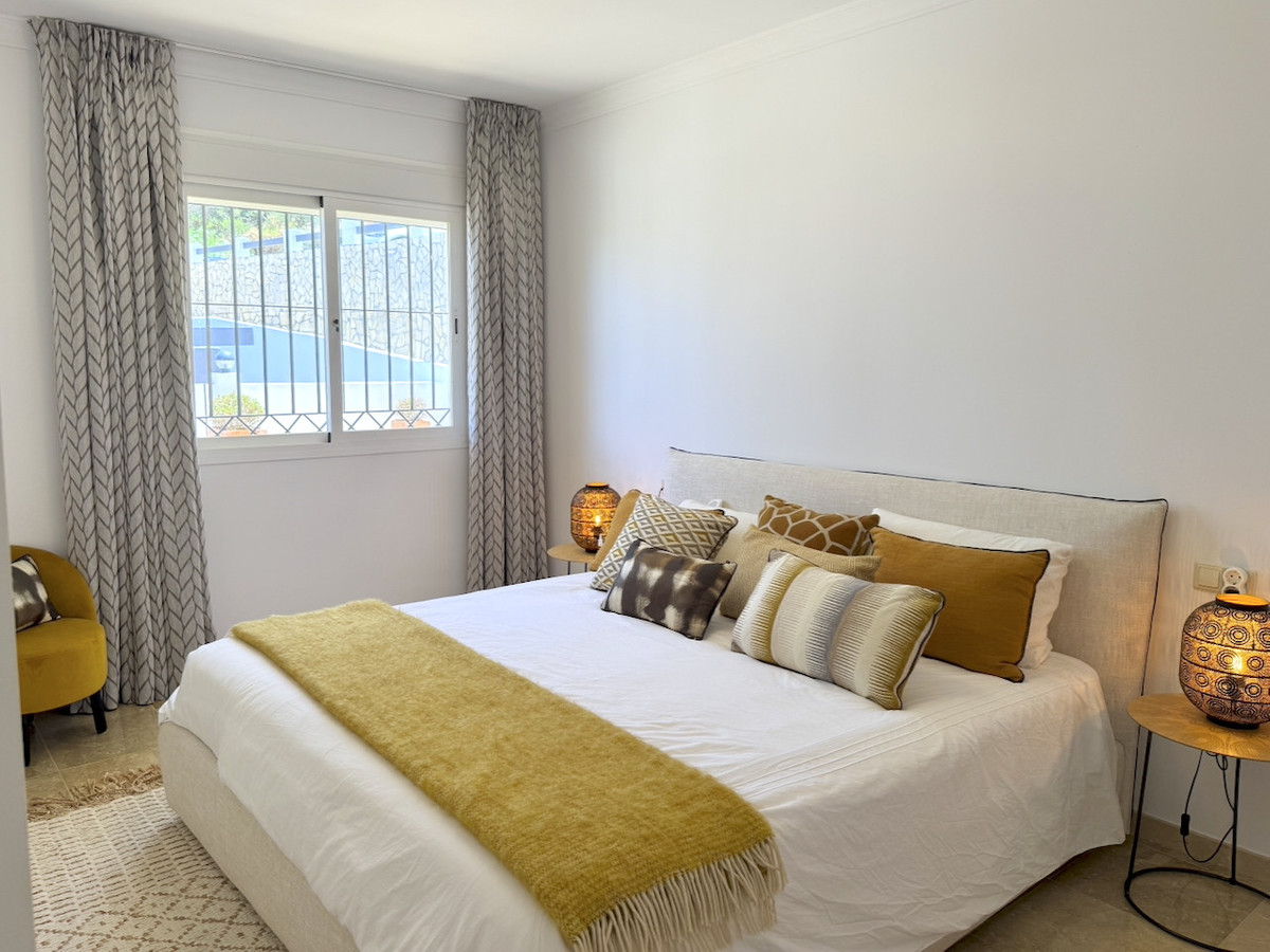 3 Bed Apartment for sale in La Mairena Costa Del Sol, Málaga, Spain
