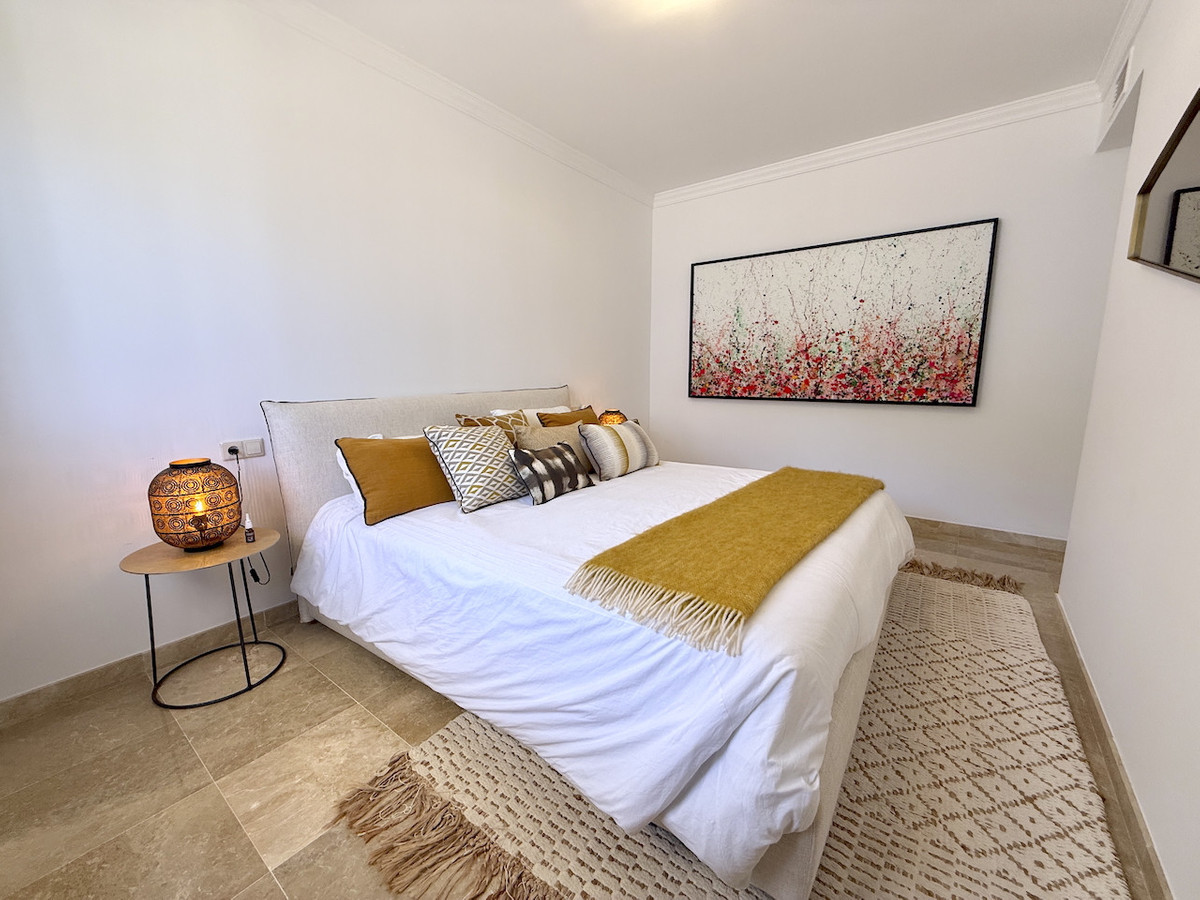3 Bed Apartment for sale in La Mairena Costa Del Sol, Málaga, Spain