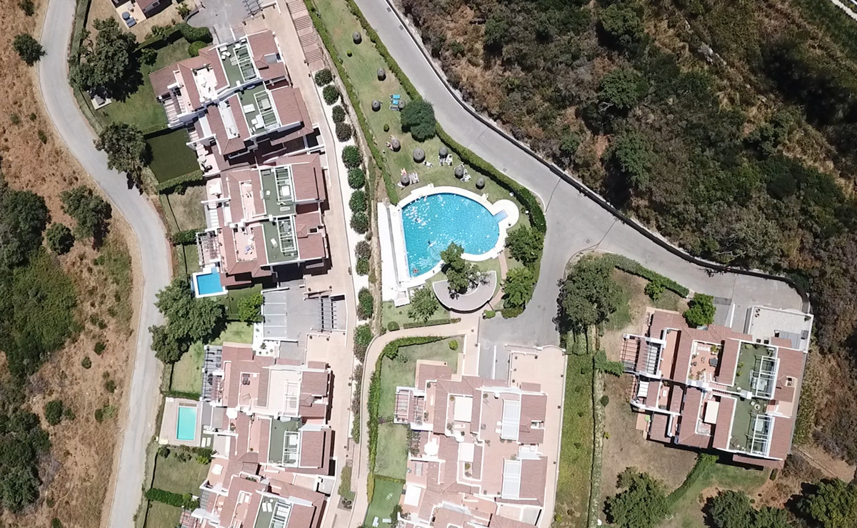 3 Bed Apartment for sale in La Mairena Costa Del Sol, Málaga, Spain