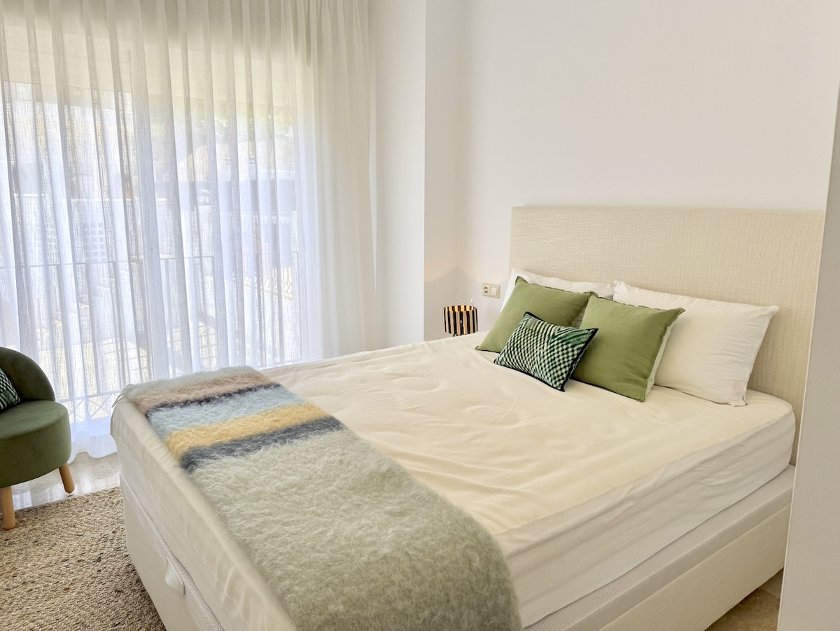 3 Bed Apartment for sale in La Mairena Costa Del Sol, Málaga, Spain